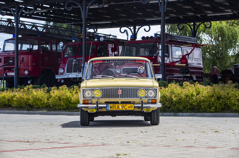 Polski Fiat 125p 1500 kontra Łada 1500 - tak podobne, a jednak tak różne