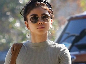 Sarah Hyland megelégelte a szexi halloween jelmezeket és a totál ellenkezőjének öltözött