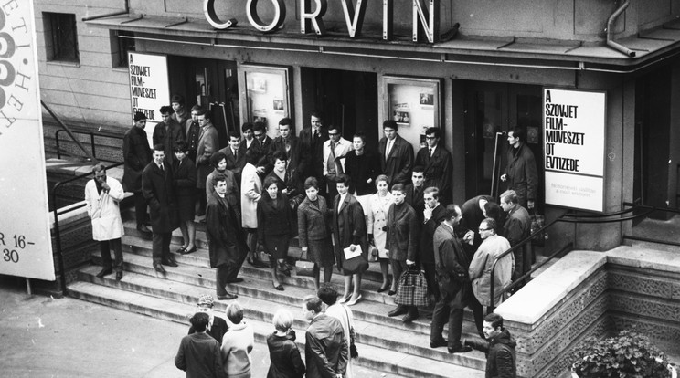 A Corvin mozi 1967-ben / Fotó: Fortepan Semmelweis Egyetem Levéltára