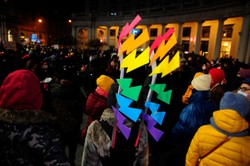 Emocjonalny WPIS Owsiaka. "Czterech mocarzy wypisywało mandat dwóm dziewczynom"