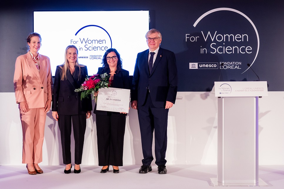 Dr. Ana Martins, a HUN-REN Szegedi Biológiai Kutatóközpont tudományos főmunkatársa olyan természetes vegyületeket vizsgál, amelyek védhetik a vér-agy gátat az oxidatív stressz és gyulladás káros hatásaitól