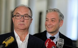 Były szef SLD: Teraz nagle, kiedy przyszedł sukces, ktoś zamyka partię. To duży cios [ROZMOWA]