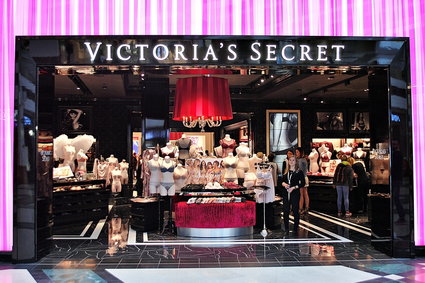 Szef Victoria's Secret: smartfony kiedyś znikną, tradycyjne sklepy przetrwają