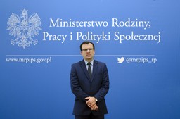 Zieleniecki: Mamy dobrą sytuację, wydatki FUS są w niemal 80 proc. pokrywane z wpłacanych składek
