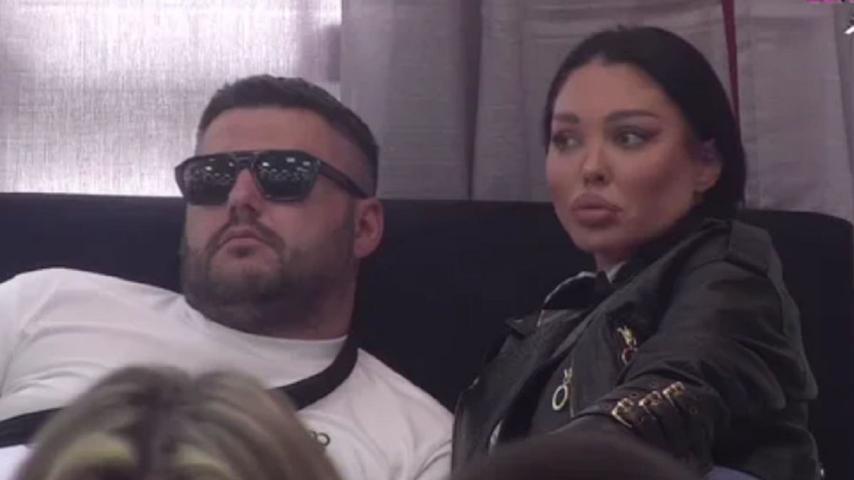 MAJA O BUDUĆNOSTI SA ASMINOM Nakon haos u Eliti 9, evo da li će ostati sa njim u vezi:  