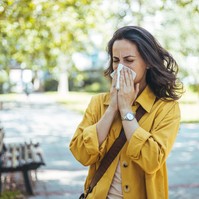 Hogyan kezelhető az allergia, mi segíthet enyhíteni a tüneteket?