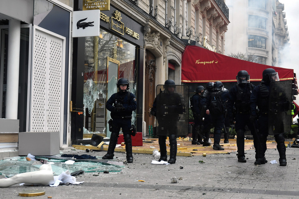 Francja: protest "żółtych kamizelek"