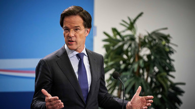Premier Holandii przez restrykcje nie odwiedził umierającej matki. Kim jest Mark Rutte?