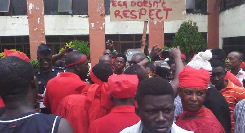 Teshie-Nungua, La residents hit the streets over hikes in ECG tariffs