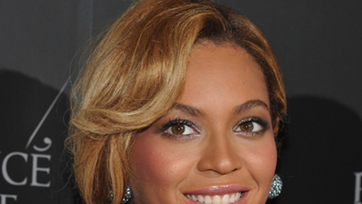 Beyonce Knowles jest przyzwyczajona do odbierania nagród za swoje piosenki. Tym razem jednak otrzyma nagrodę za swoją pracę jako dziennikarka.
