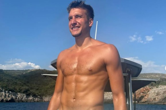 SKINUO SE BOGDAN BOGDANOVIĆ Pokazao kako se rashla