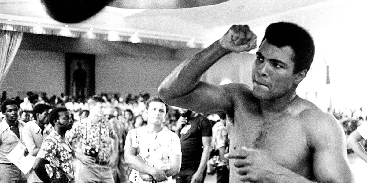 Muhammad Ali odszedł. Przypomnij sobie jak żył legendarny pięściarz