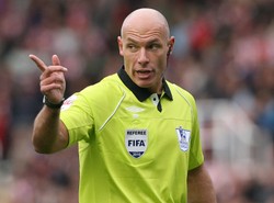 Donald Tusk przeprosi znienawidzonego przez Polaków arbitra