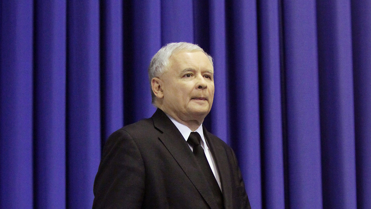 Prezes PiS Jarosław Kaczyński podkreślił, że nadal potrzebne są starania dotyczące ochrony godności kobiet w Polsce.  Szef PiS jest gościem odbywającego się w stolicy kongresu kobiet prawicy.