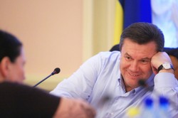 "Aby dobrze kłamać, trzeba mieć dobrą pamięć. Janukowycz jej nie miał" [fragment książki "Wilki żyją poza prawem"]