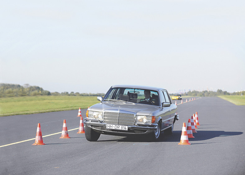 Mercedes 450 SEL 6.9