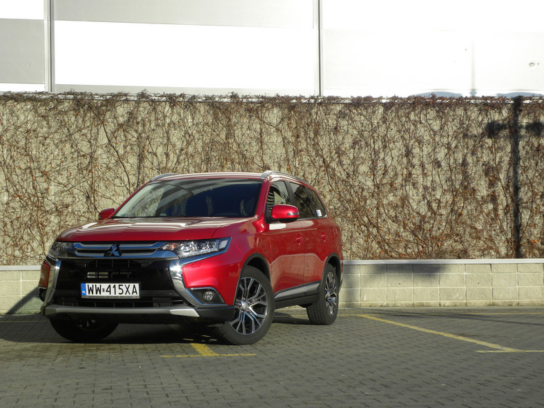 Mitsubishi Outlander FL 2.0 CVT 4WD Intense Plus