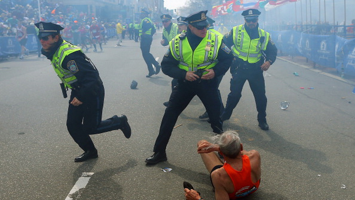 Zamach w Bostonie: "Wszędzie dym, zapach krwi i siarki" [Fragment książki]