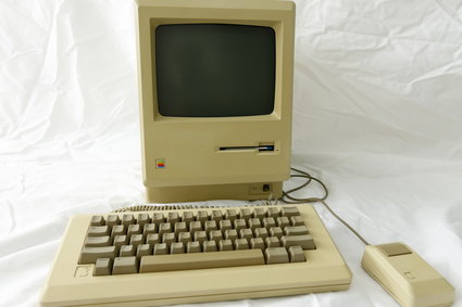 Pierwszy Macintosh okazał się klapą. Zobacz prezentację Jobsa z 1984 roku