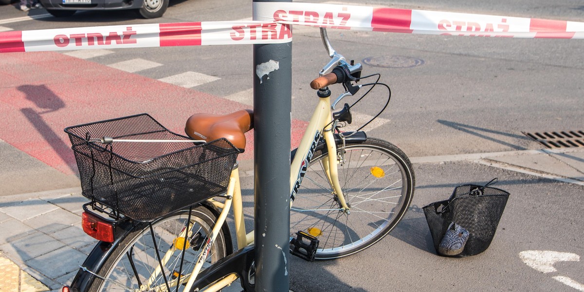 Rowerzysta potrącił pieszego na przystanku. Zapadł prawomocny wyrok