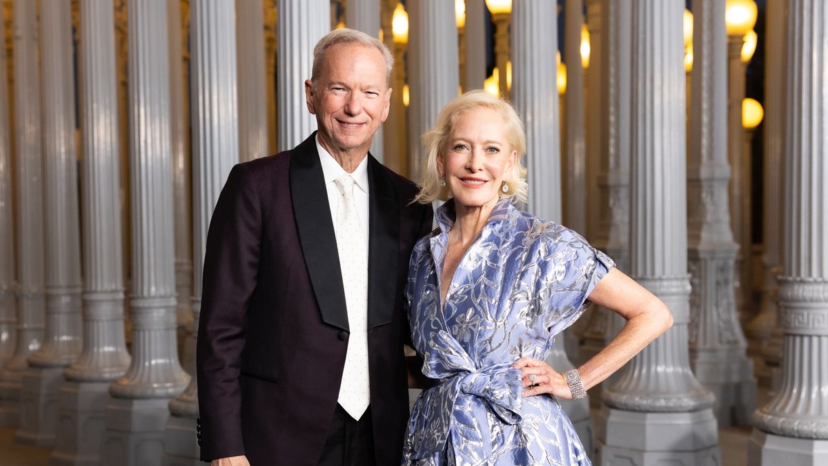 Milijrader u vezi sa 43 godine mlađom manekenkom: Reakcija njegove žene je šokantna