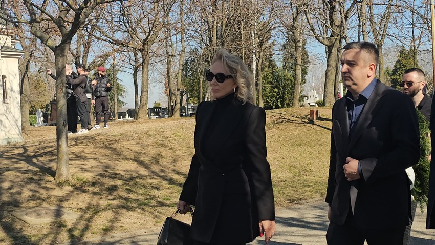 Brena na sahrani Saše Popovića