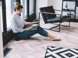 Zespół powypadkowy nie zawsze przyjedzie do pracującego zdalnie