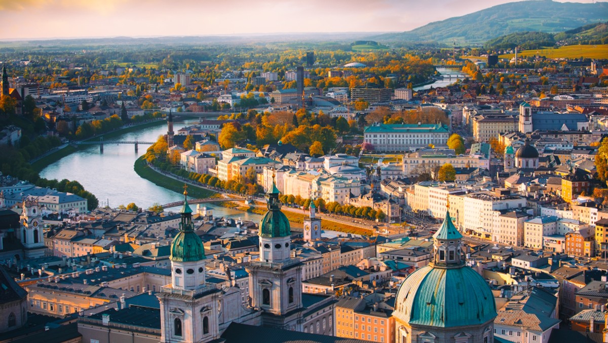 Austria wraz ze Stanami Zjednoczonymi będzie wyjaśniać zespół dolegliwości znany jako "syndrom hawański", na który w Wiedniu skarżyło się ok. 20 amerykańskich dyplomatów — poinformowało austriackie ministerstwo spraw zagranicznych.