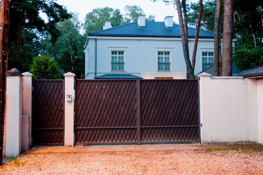 Roman Giertych został napadnięty - bandyci weszli do jego domu