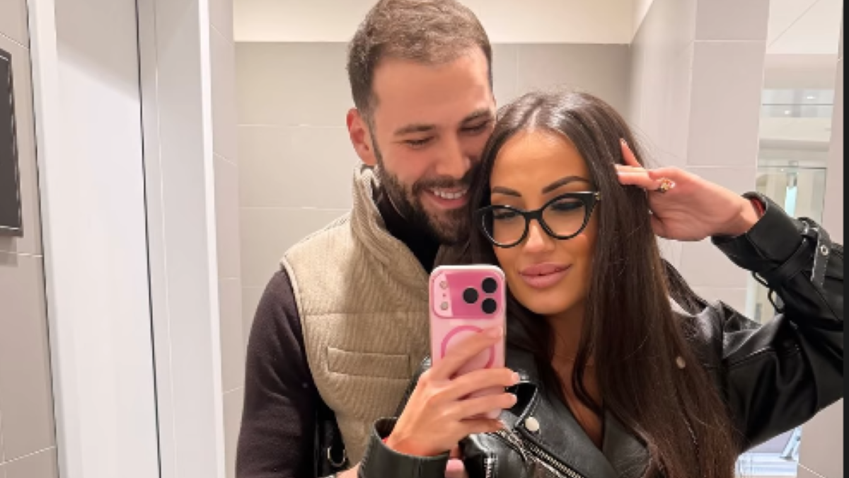 PRVO OGLAŠAVANJE LJUBAVNICE MARKA GAČIĆA Saška prekinula tišinu! Pevač se razveo od Goge, a ona poručuje: 