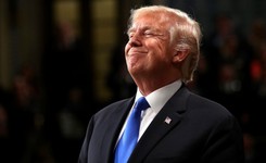 115 przerw na oklaski. Donald Trump wygłosił swoje pierwsze orędzie o stanie państwa