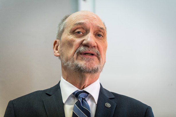 Były szef MON, poseł Antoni Macierewicz