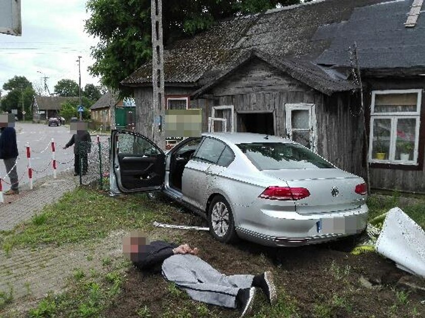 Wpadł przemytnik. Uciekał przed policją, wbił się w dom