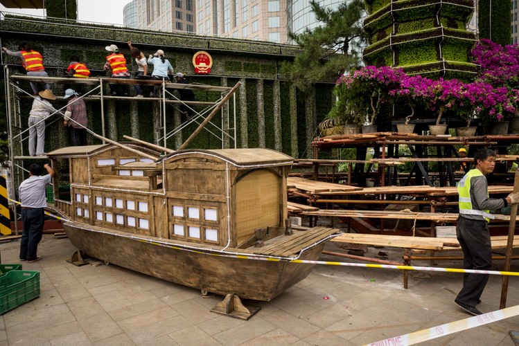 Chińczycy szykują huczne obchody ustanowienia komunistycznych Chin