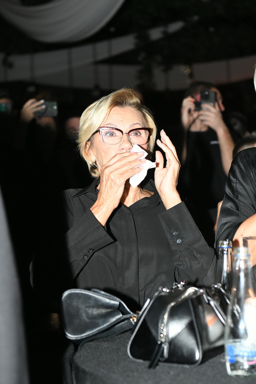 Mira Bekvalac briše suze