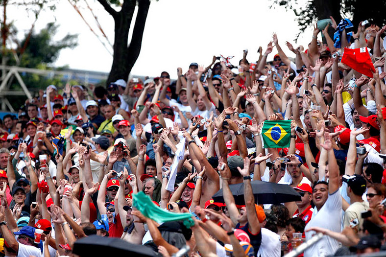 Grand Prix Brazylii 2009: Jenson Button mistrzem świata - fotogaleria Jiří Křenek