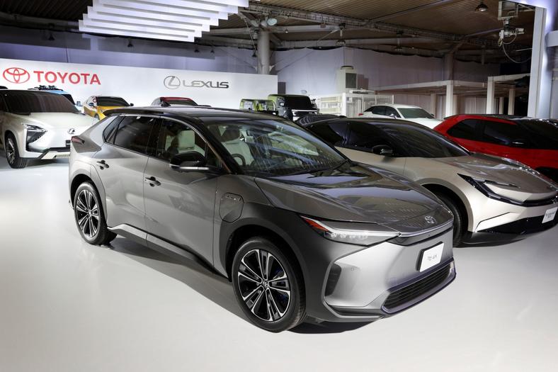 Toyota Going Electric