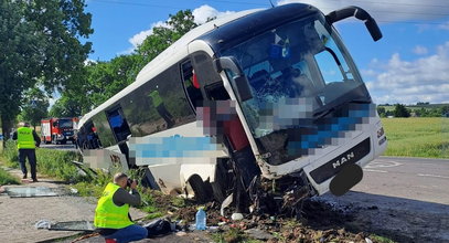 Dramatyczne informacje z Lubelskiego. Autokar miał wypadek. Jest wielu rannych