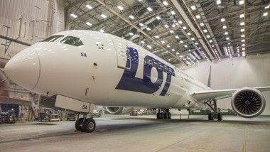 polski dreamliner uziemiony w miami. zniszczony kadłub. wiemy, co dalej