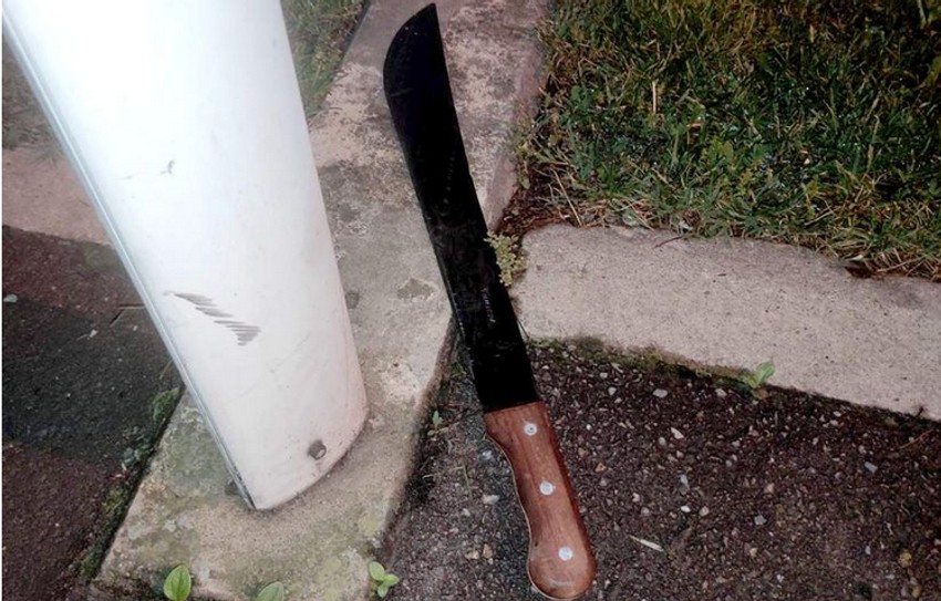 Mačeta kojom su izvršili razbojništvo pronađena je u blizini kioska