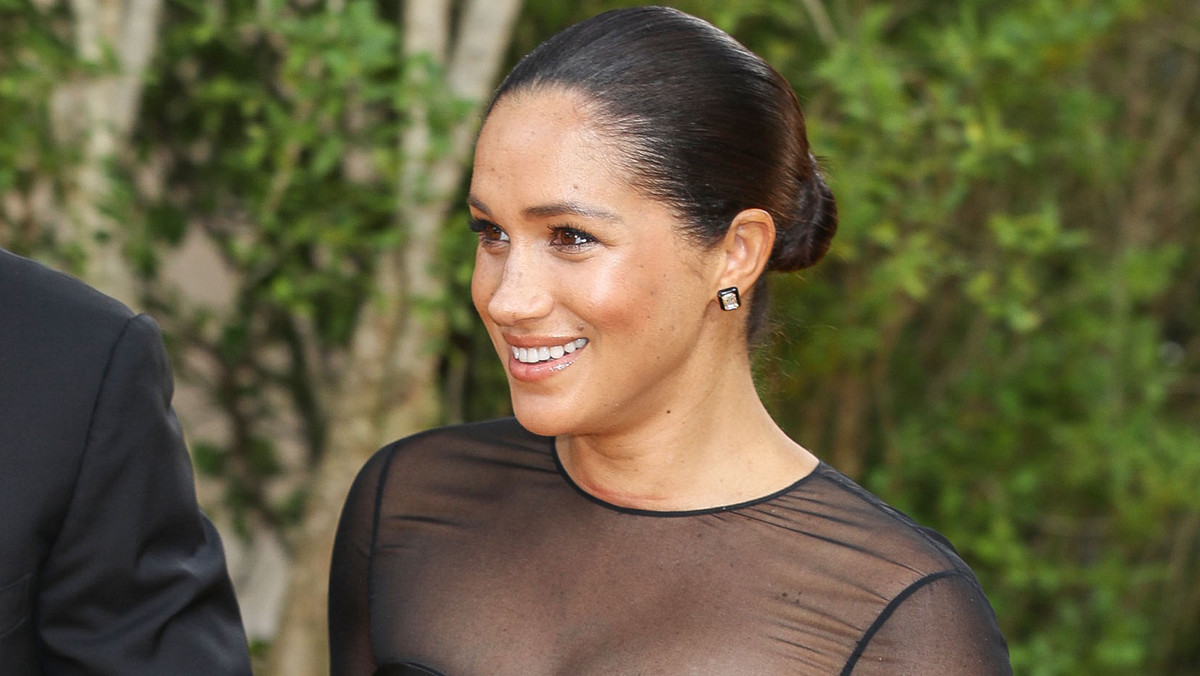 Meghan Markle na premierze filmu "Król Lew":  droga stylizacja księżnej Sussex oburzyła Internautów