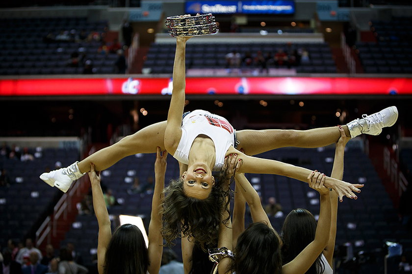 Popis cheerleaderek na "Polskiej Nocy" w NBA!