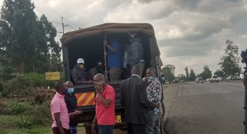 64 people arrested while attempting to sneak into Nairobi at Bluepost road block