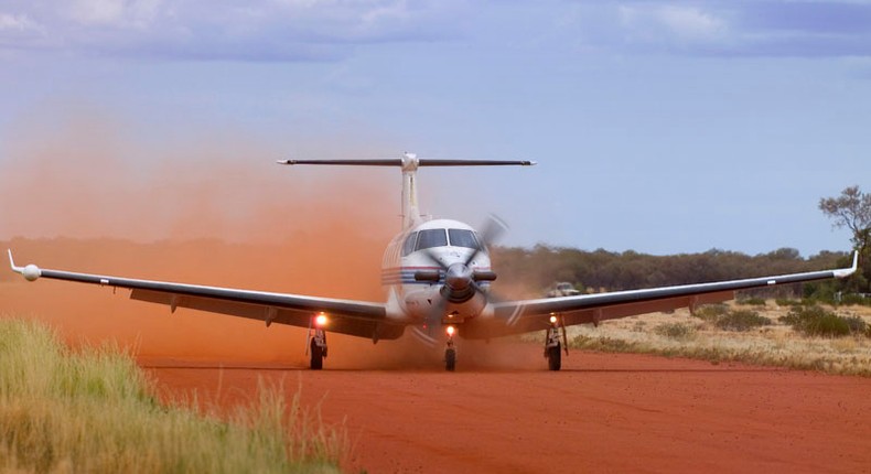 Thieves break Into plane and steal money