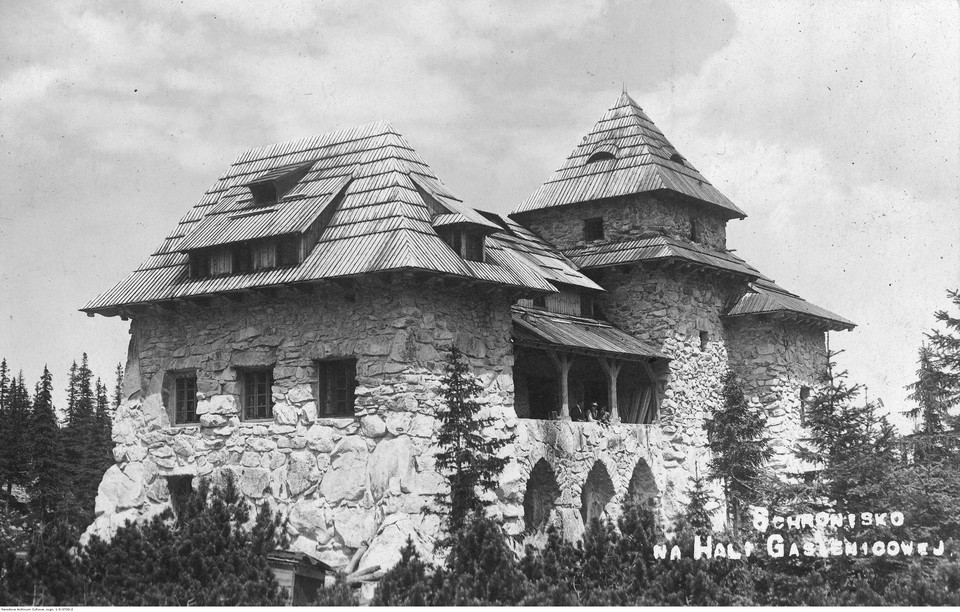 Schronisko „Murowaniec” z zewnątrz (1925 rok)