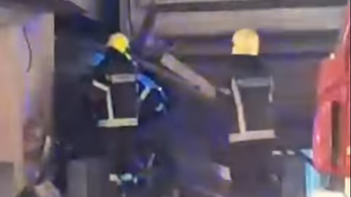 Automobilom se zakucao u zgradu i lokal u Zemunu