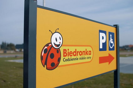 Nowy typ sklepu Biedronki czynny w każdą niedzielę. Sieć znalazła na to nowy sposób