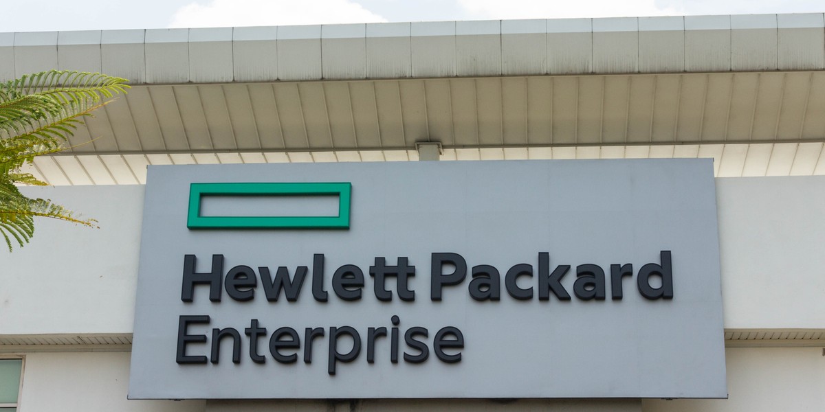 Hewlett Packard w 2011 roku podzielono na dwa przedsiębiorstwa HP Inc. i Hewlett Packard Enterprise