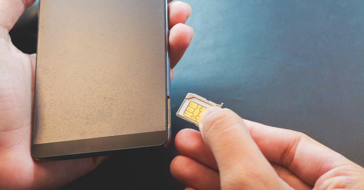 Polacy masowo przenoszą numery do Play i Orange. Nowe dane ukazały skalę przetasowań na rynku telekomunikacyjnym