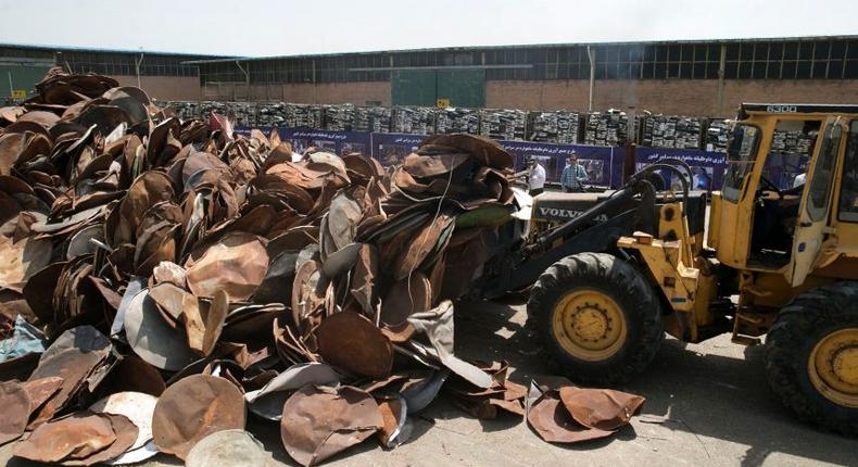 About 100,000 satellite dishes destroyed, because its causes divorce